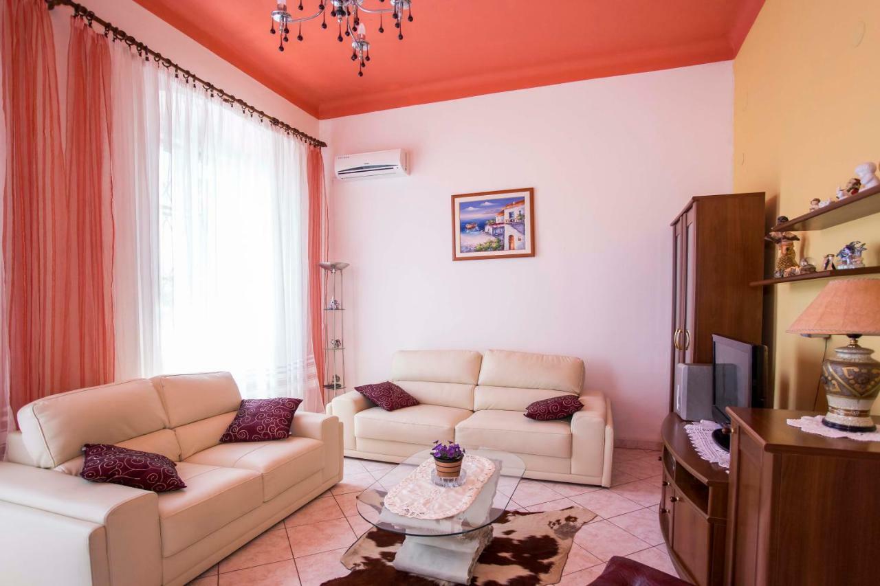 emanuel apartman Pula Exterior foto