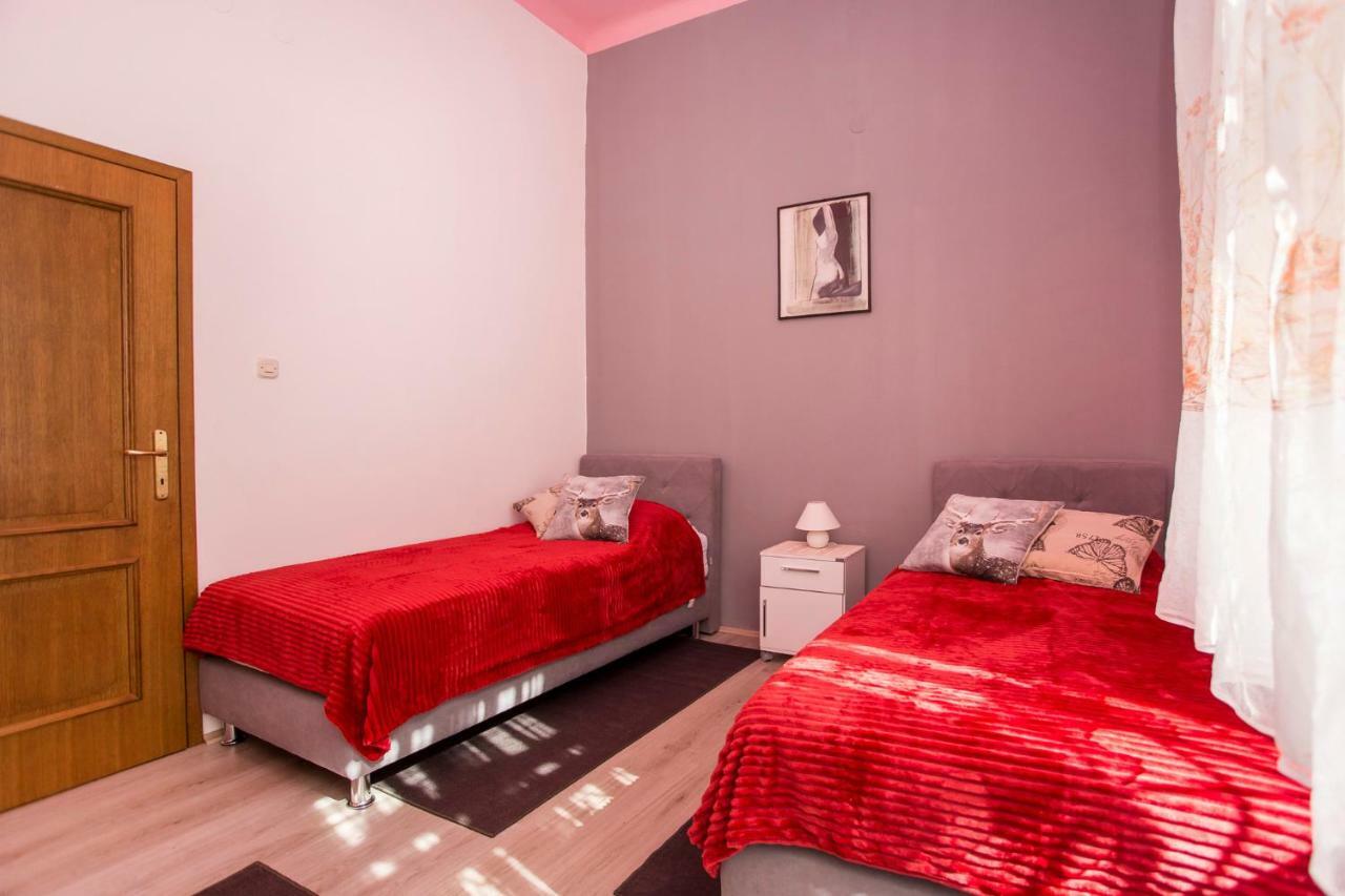 emanuel apartman Pula Exterior foto